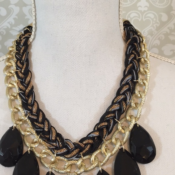 {T&J Designs} Black &Gold Chain Statement Necklace - Picture 2 of 3
